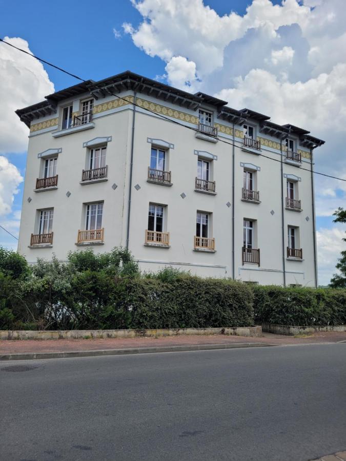 Appartement Meuble Renove Ideal Pour Curistes Ou Vacanciers La Roche-Posay Exterior photo