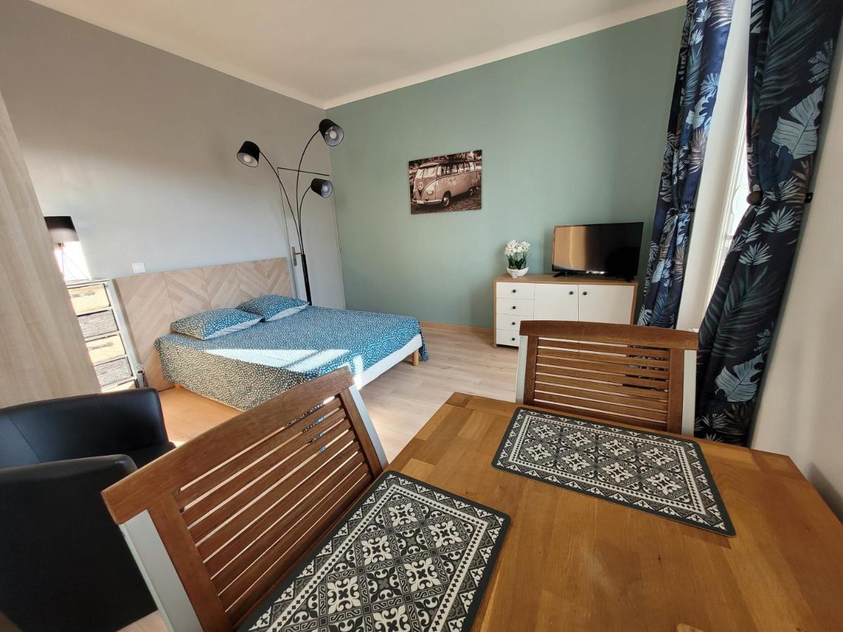 Appartement Meuble Renove Ideal Pour Curistes Ou Vacanciers La Roche-Posay Exterior photo
